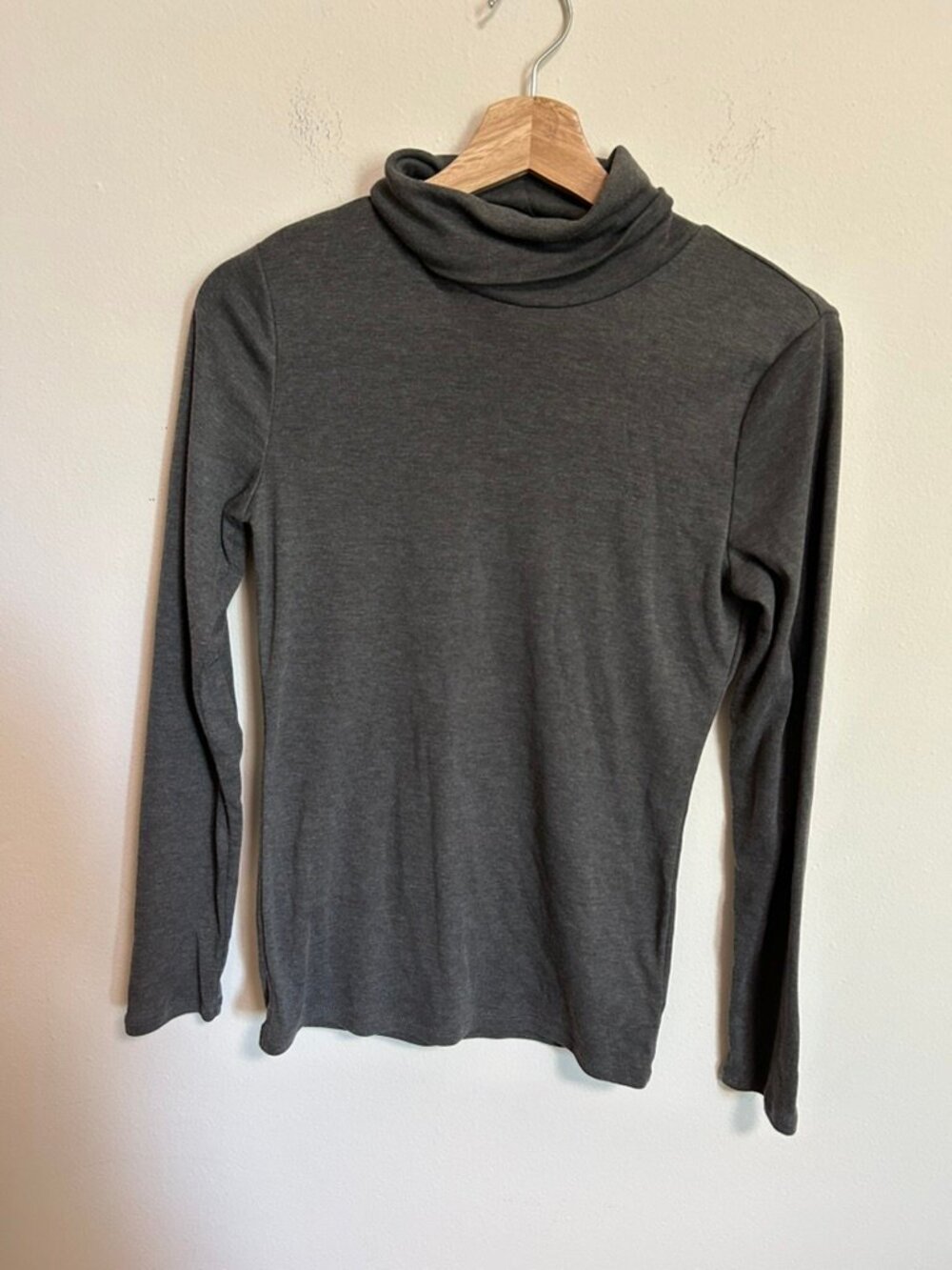 Lauren Ralph Lauren w/ Logo Minimalist Basics Gray Turtleneck Sweater Sz S EUC